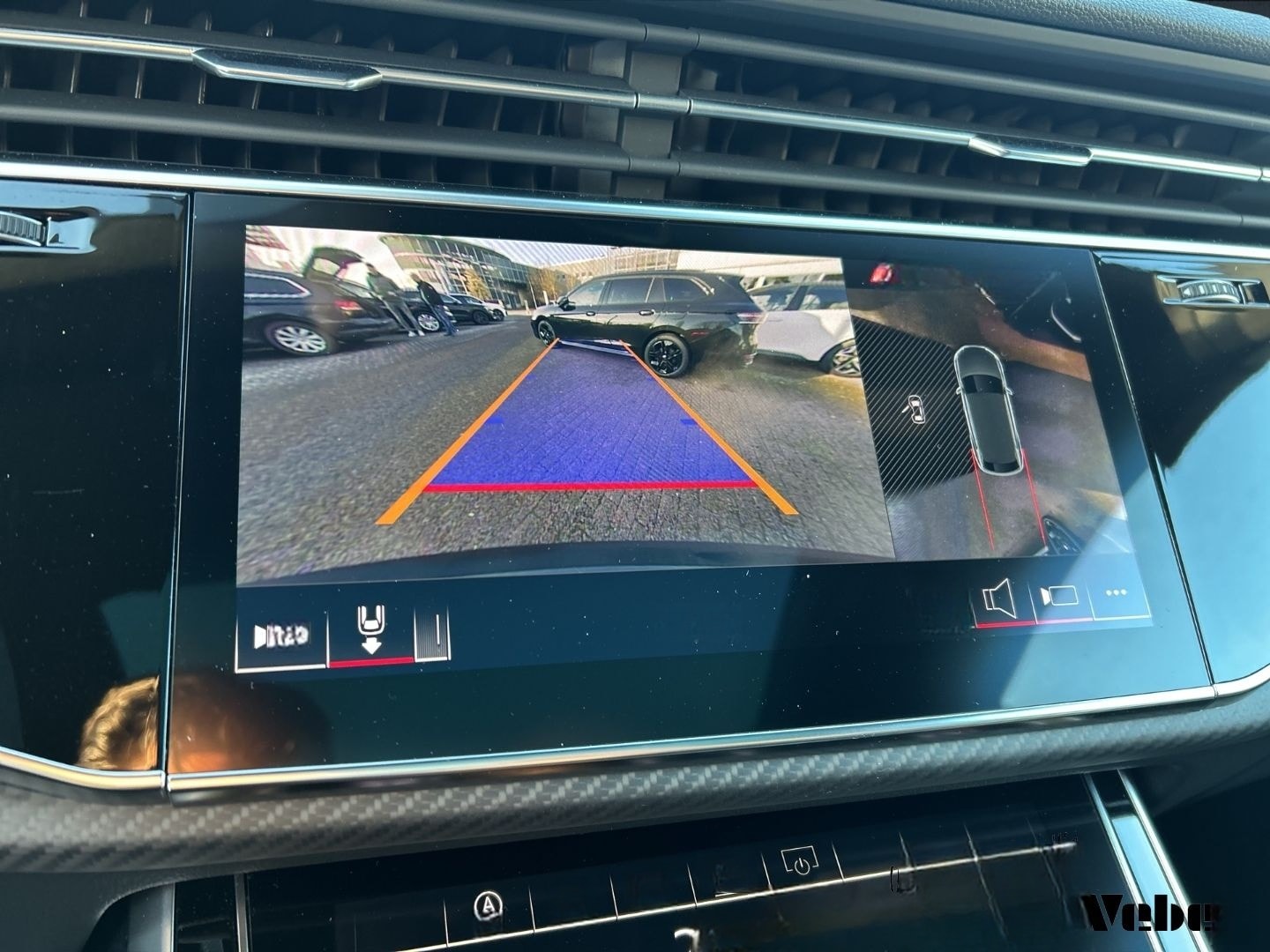 Audi SQ8 4.0TFSI Laser Leder Pano AHK Std.Hzg B&O foto 25