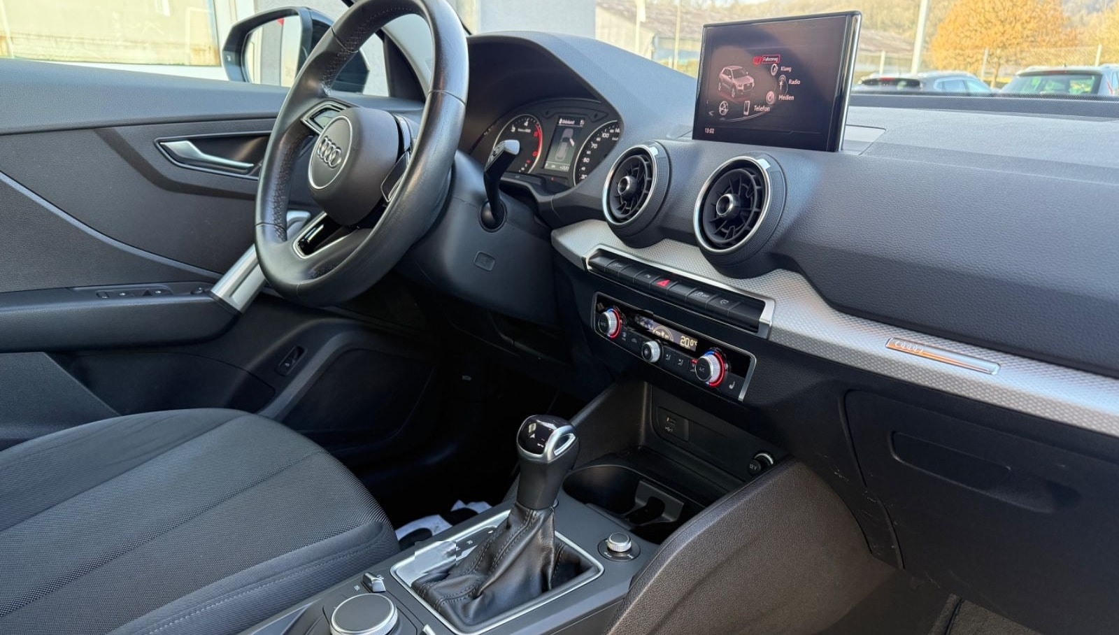 Audi Q2 30 TDI basis S-tronic LED SHZ Kamera foto 17