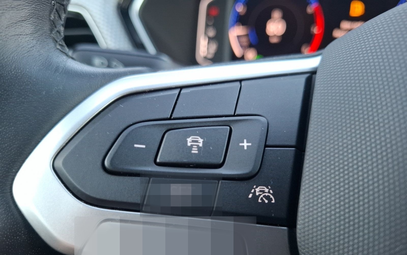 Volkswagen T-Cross TSI Active DSG LED Navi AID ACC RFK SH 1 foto 22