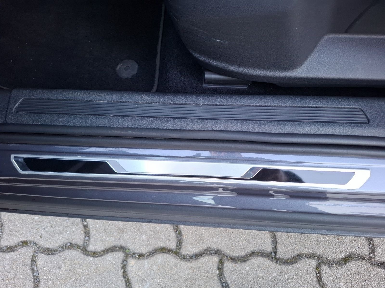 Volkswagen T-Cross TSI Active DSG LED Navi AID ACC RFK SH 1 foto 23