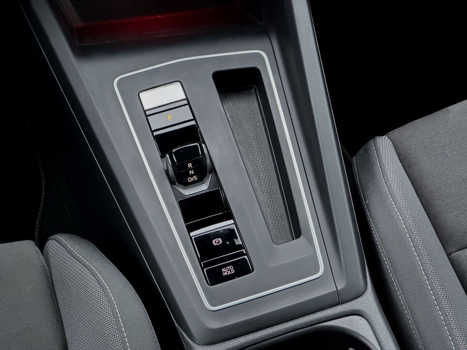 Volkswagen Golf Style 1.4*NAVI*PDC*LED*SHZ foto 21