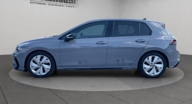 Volkswagen Golf VIII 2.0 TDI DSG R-Line Black Style IQ Ligh foto 3