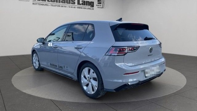 Volkswagen Golf VIII 2.0 TDI DSG R-Line Black Style IQ Ligh foto 4