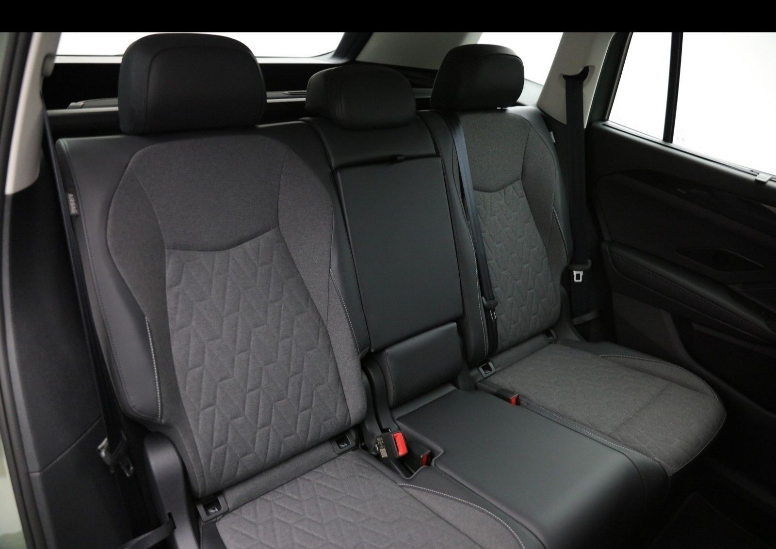 Volkswagen TAYRON LIFE 1.5 ETSI DSG (+ACC-RADAR+NAVI) LED foto 8