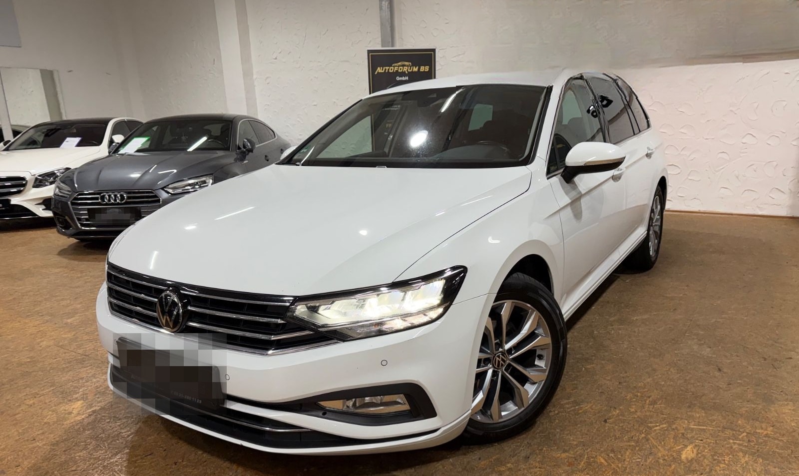 Volkswagen Passat Variant Business 2.0TDI DSG/AHK/CAM/ACC foto 1