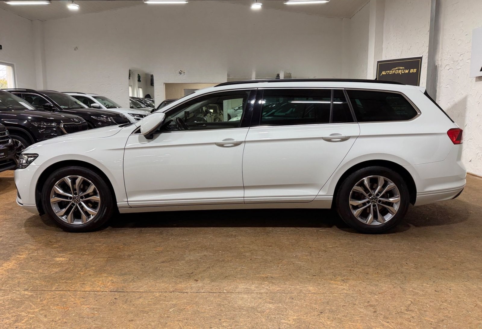 Volkswagen Passat Variant Business 2.0TDI DSG/AHK/CAM/ACC foto 2