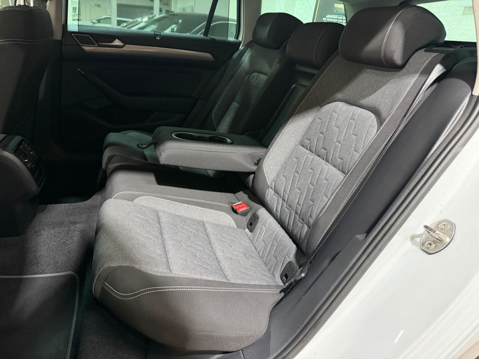 Volkswagen Passat Variant Business 2.0TDI DSG/AHK/CAM/ACC foto 13