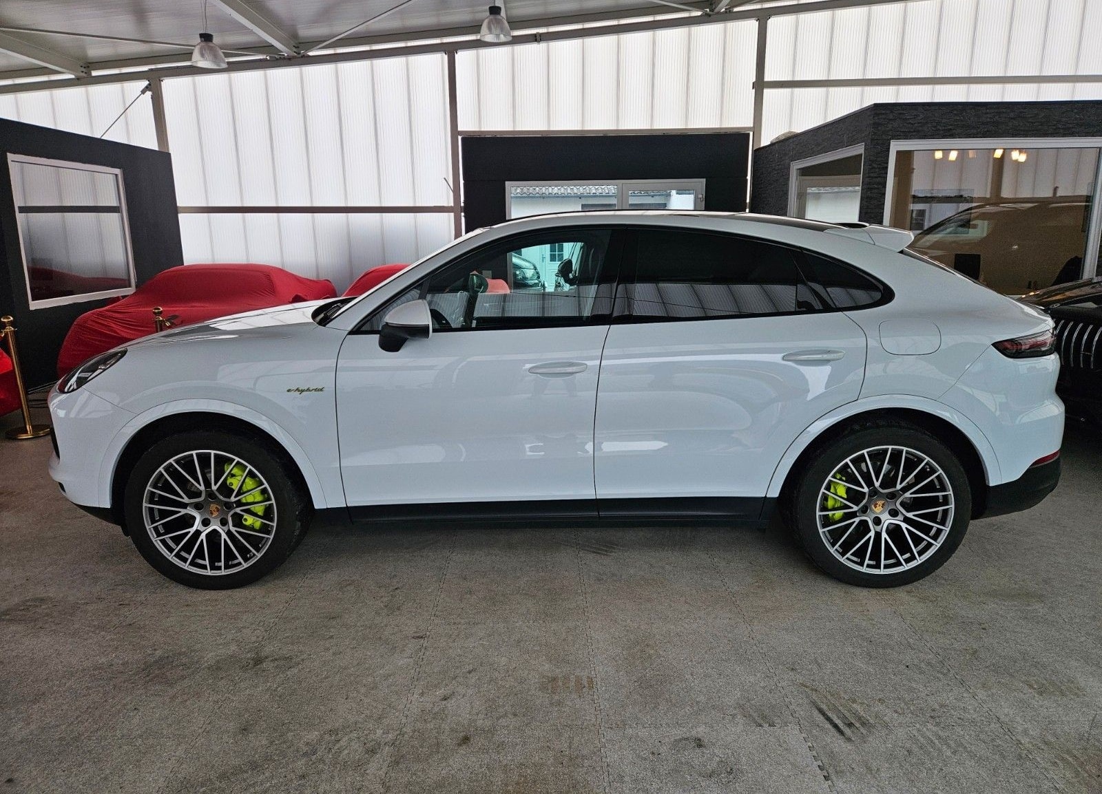 Porsche Cayenne Coupe E-Hybrid PlatinumEdition Burmester foto 8