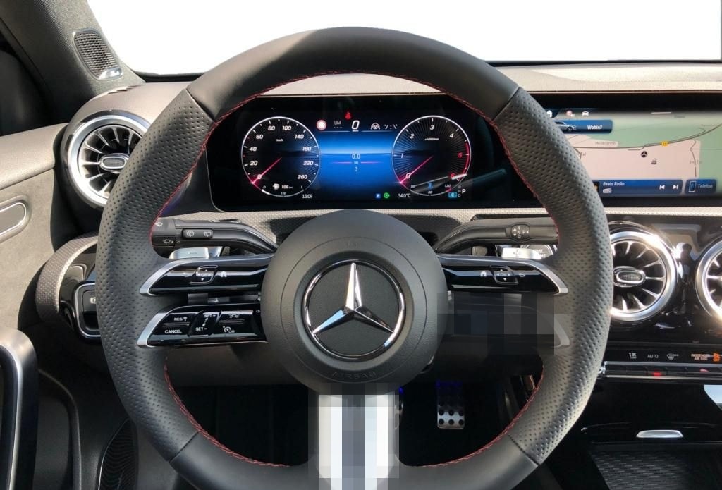 Mercedes-Benz A 220 d +AMGAdvancedPlus+Pano foto 11