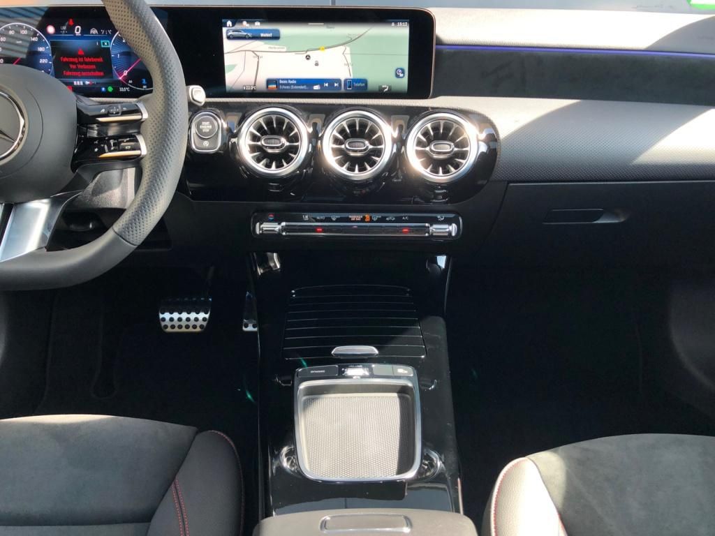 Mercedes-Benz A 220 d +AMGAdvancedPlus+Pano foto 15