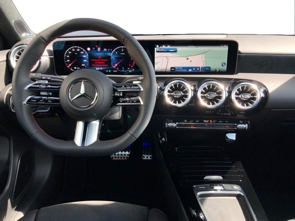 Mercedes-Benz A 220 d +AMGAdvancedPlus+Pano foto 5