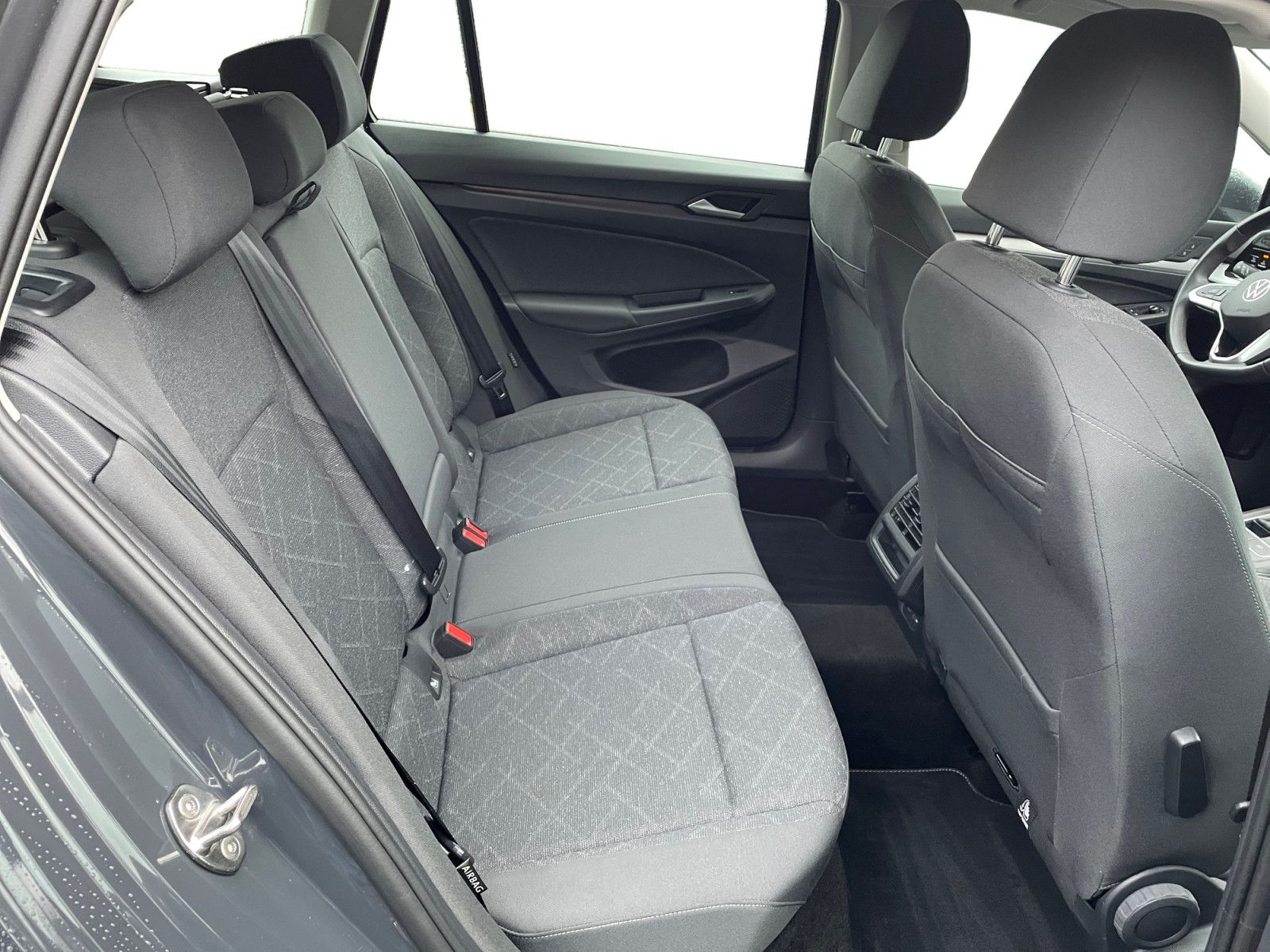 Volkswagen Golf VIII Variant 1.0 TSI Life LED Navi APP ACC foto 11