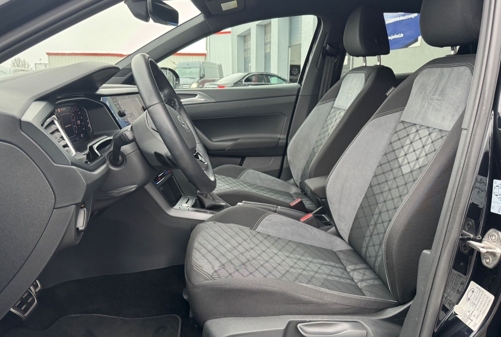 Volkswagen Taigo R-Line 1.0 TSI °IQ.LIGHT°KEYLESS°RFK°ACC° foto 7