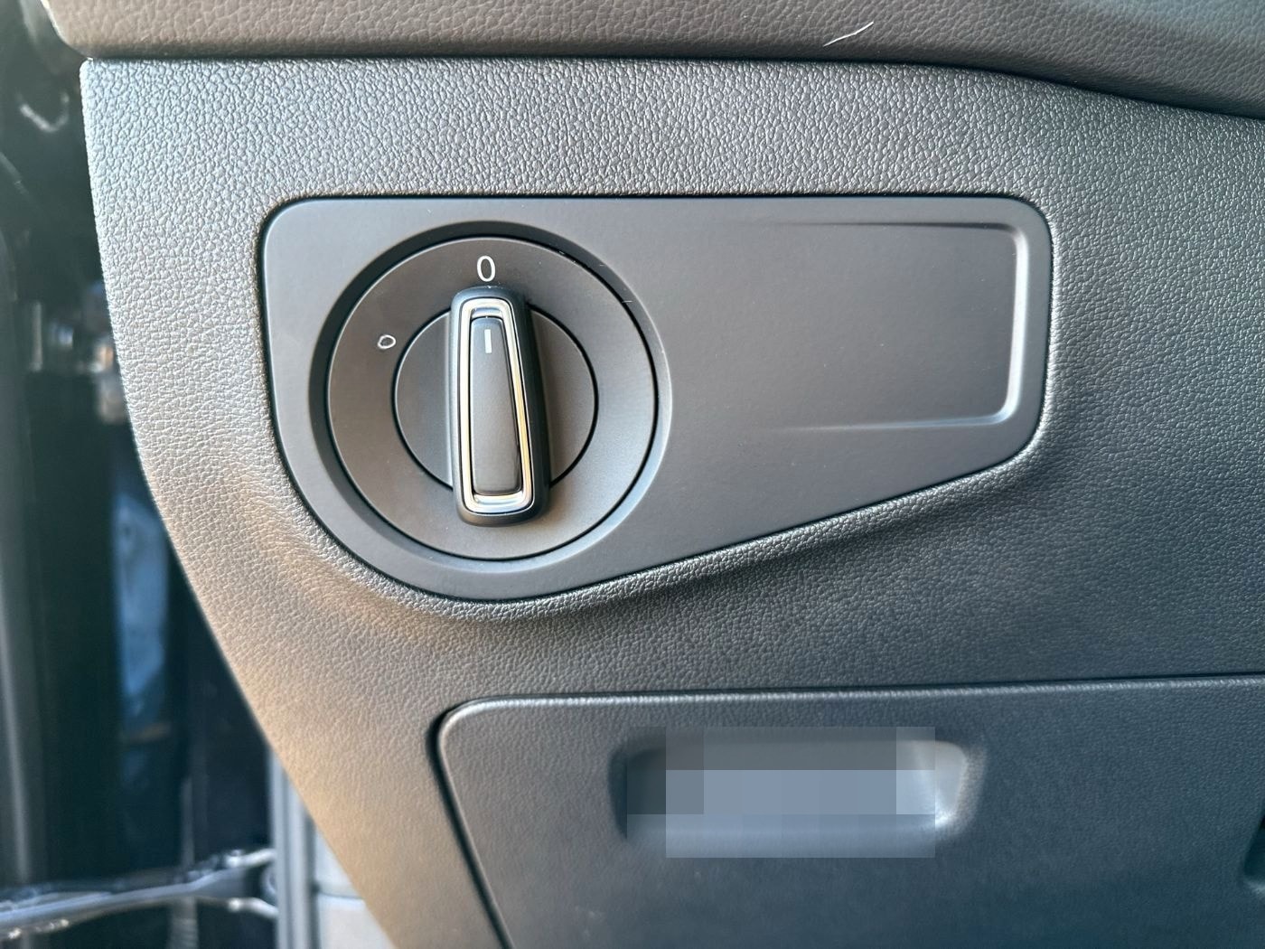 Volkswagen Tiguan R / R-Perform. Akrapovic / H&K DCC- Fahrw foto 21