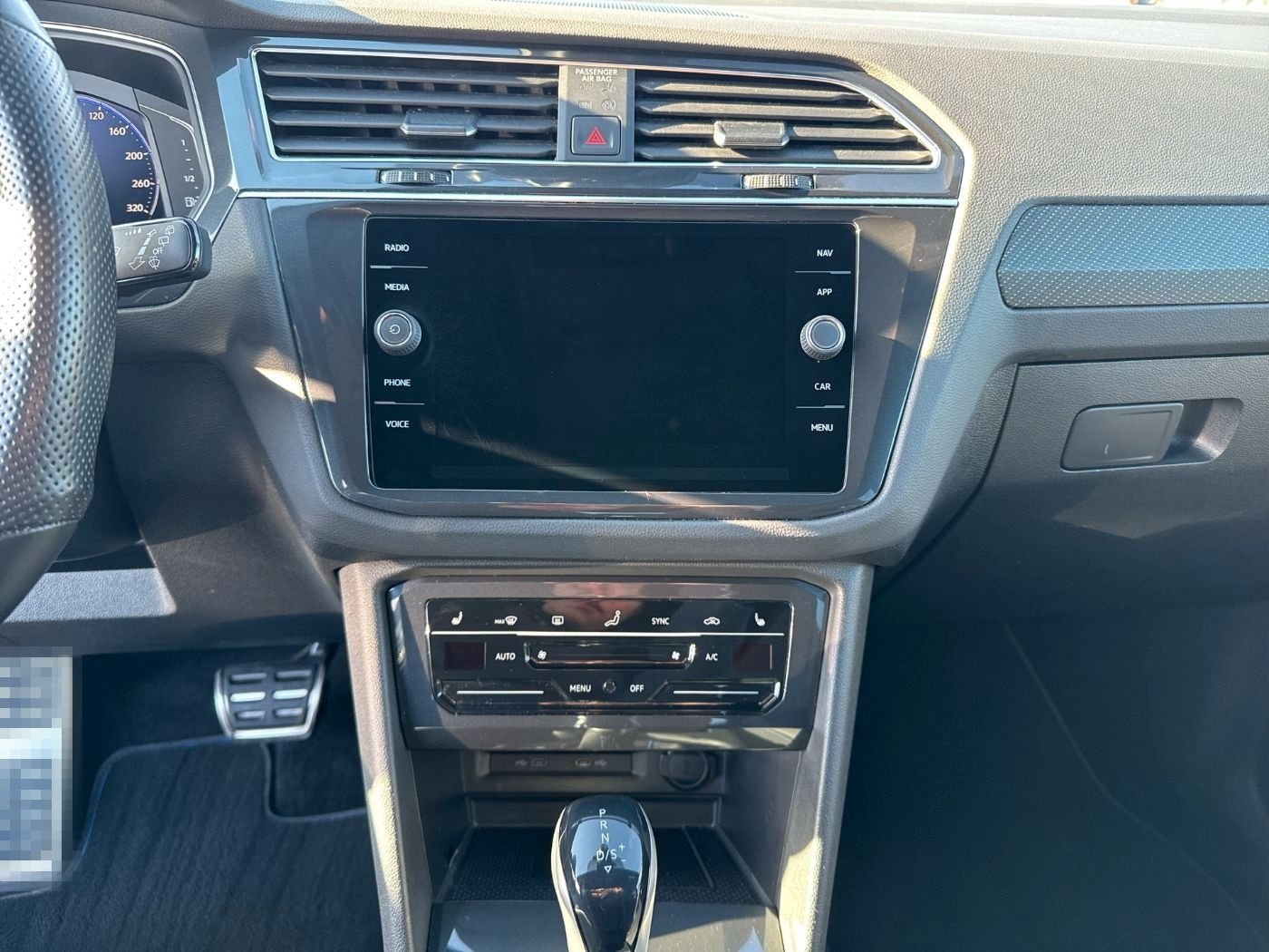 Volkswagen Tiguan R / R-Perform. Akrapovic / H&K DCC- Fahrw foto 22