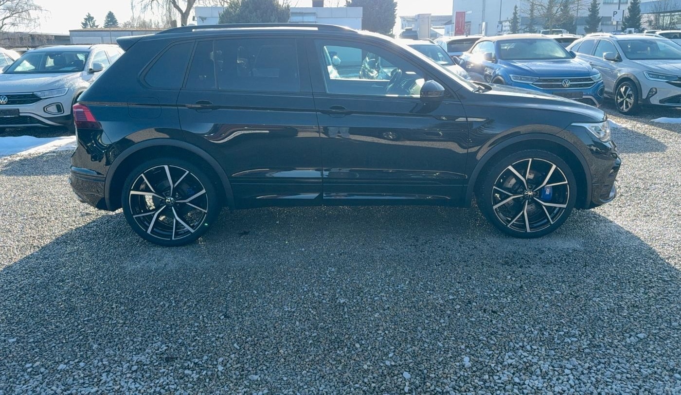 Volkswagen Tiguan R / R-Perform. Akrapovic / H&K DCC- Fahrw foto 8