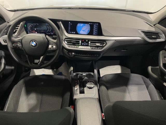 BMW 120 d Advantage Automatik EU6d Navi LED Virtual  foto 9