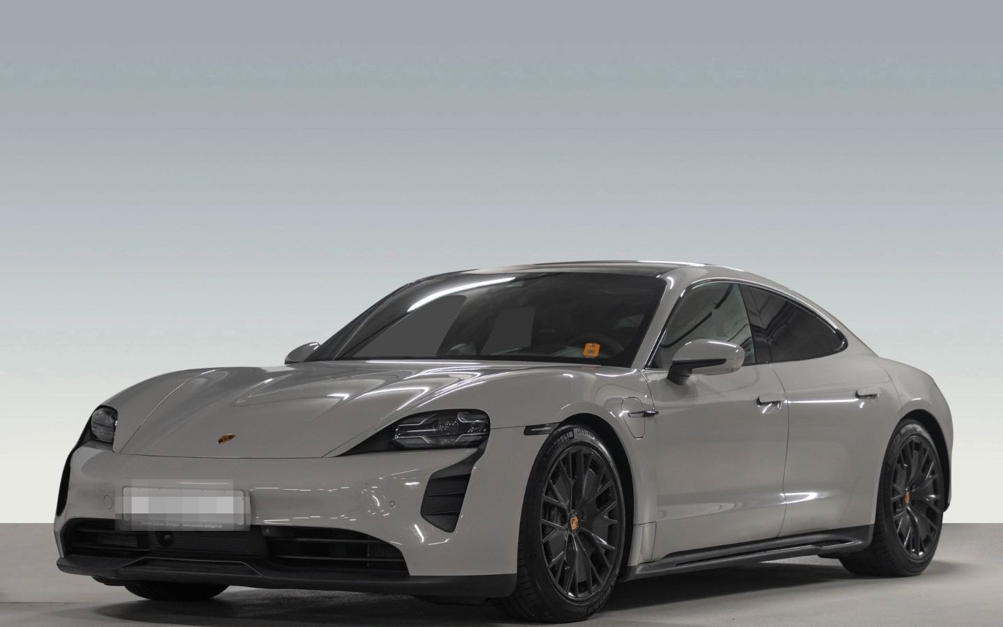 Porsche Taycan GTS HeadUp Beifahrerdisplay Burmester foto 1