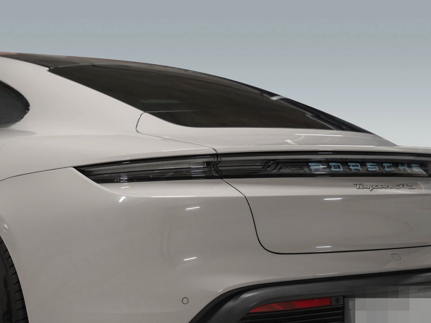 Porsche Taycan GTS HeadUp Beifahrerdisplay Burmester foto 11