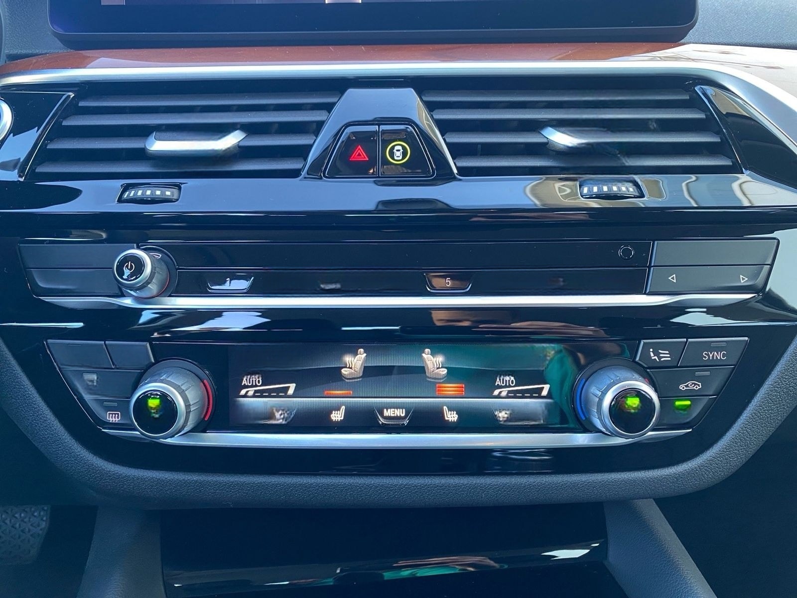 BMW 530i Limousine Integral-Aktivlenkung HUD DA PA foto 13