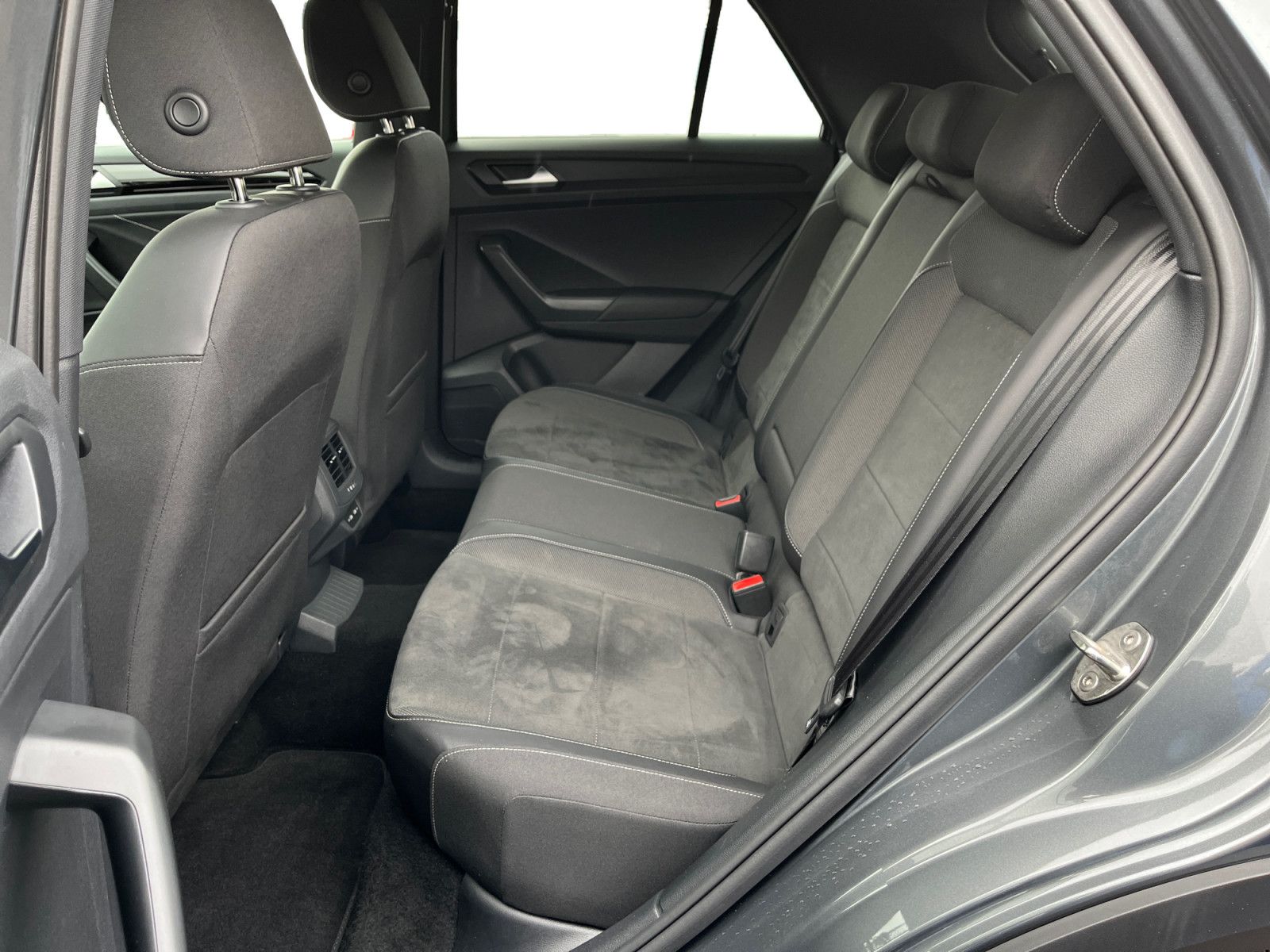 Volkswagen T-Roc 1.0TSI R-Line ACC Cam LED+ Navi Parklenk foto 11