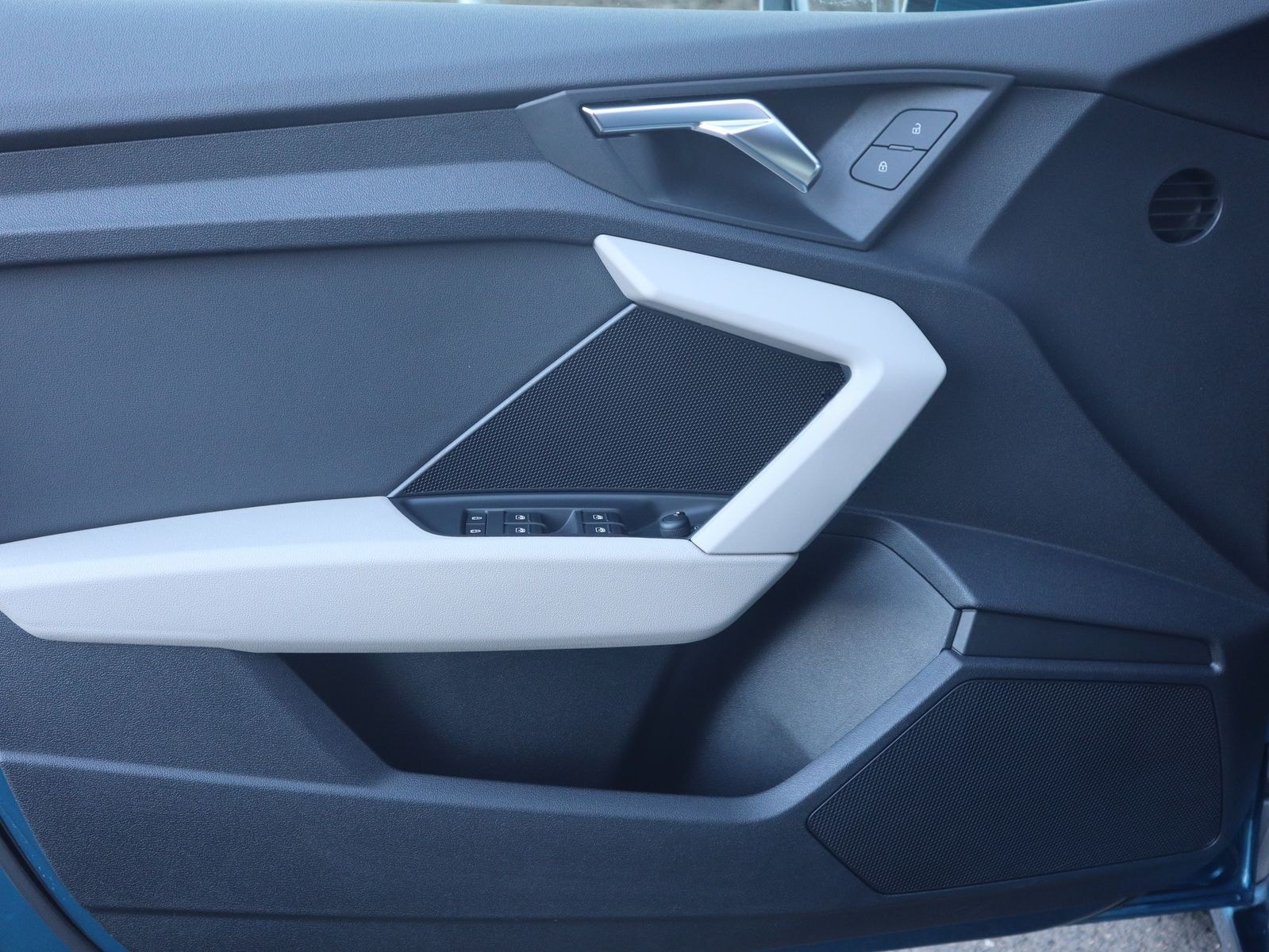 Audi A3 Sportback 30 TFSI LED Navi Sitzheizung PDC foto 21