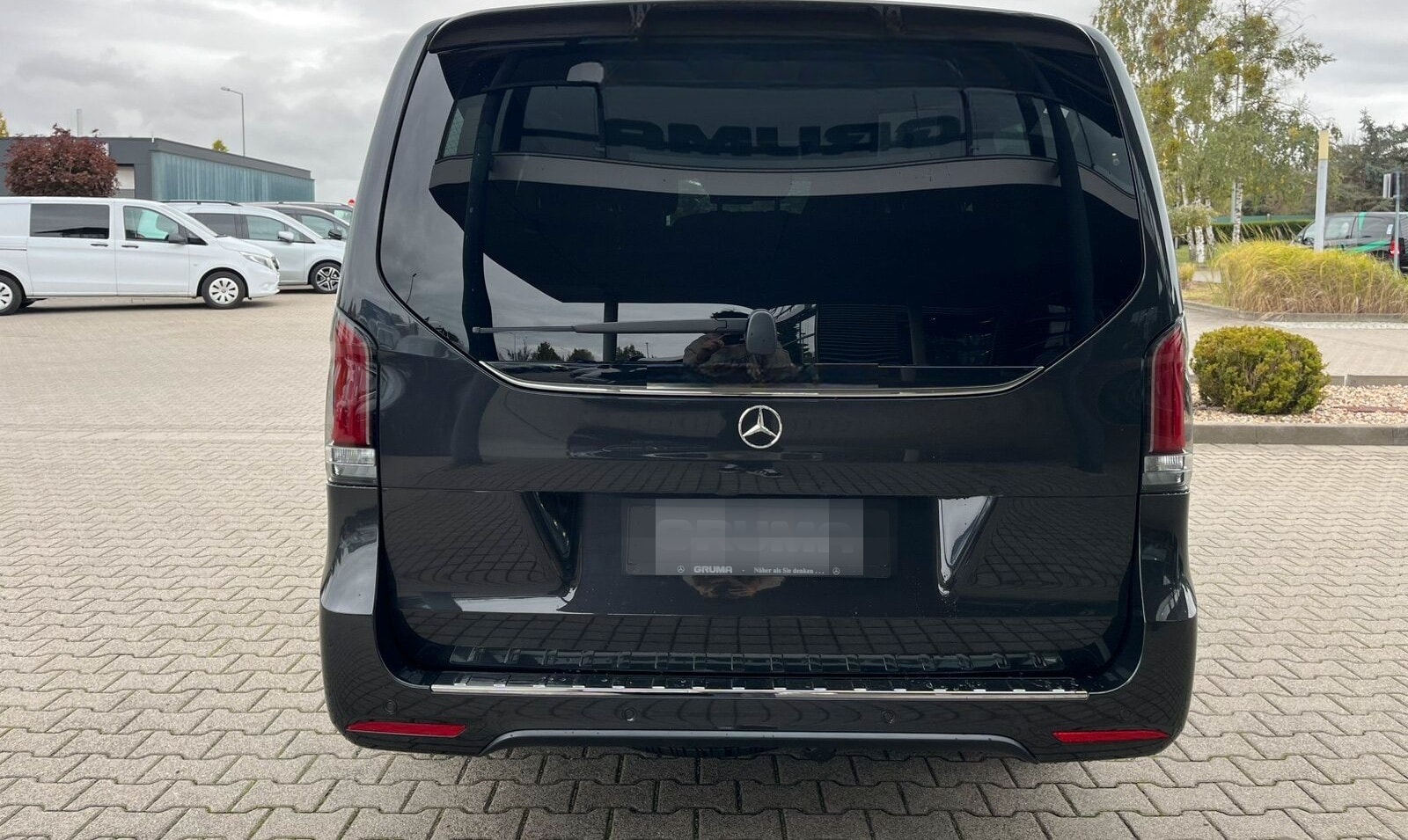 Mercedes-Benz V 300 d 4M AV L AMG Night STANDHZ+AHZV+DISTR+360 foto 7