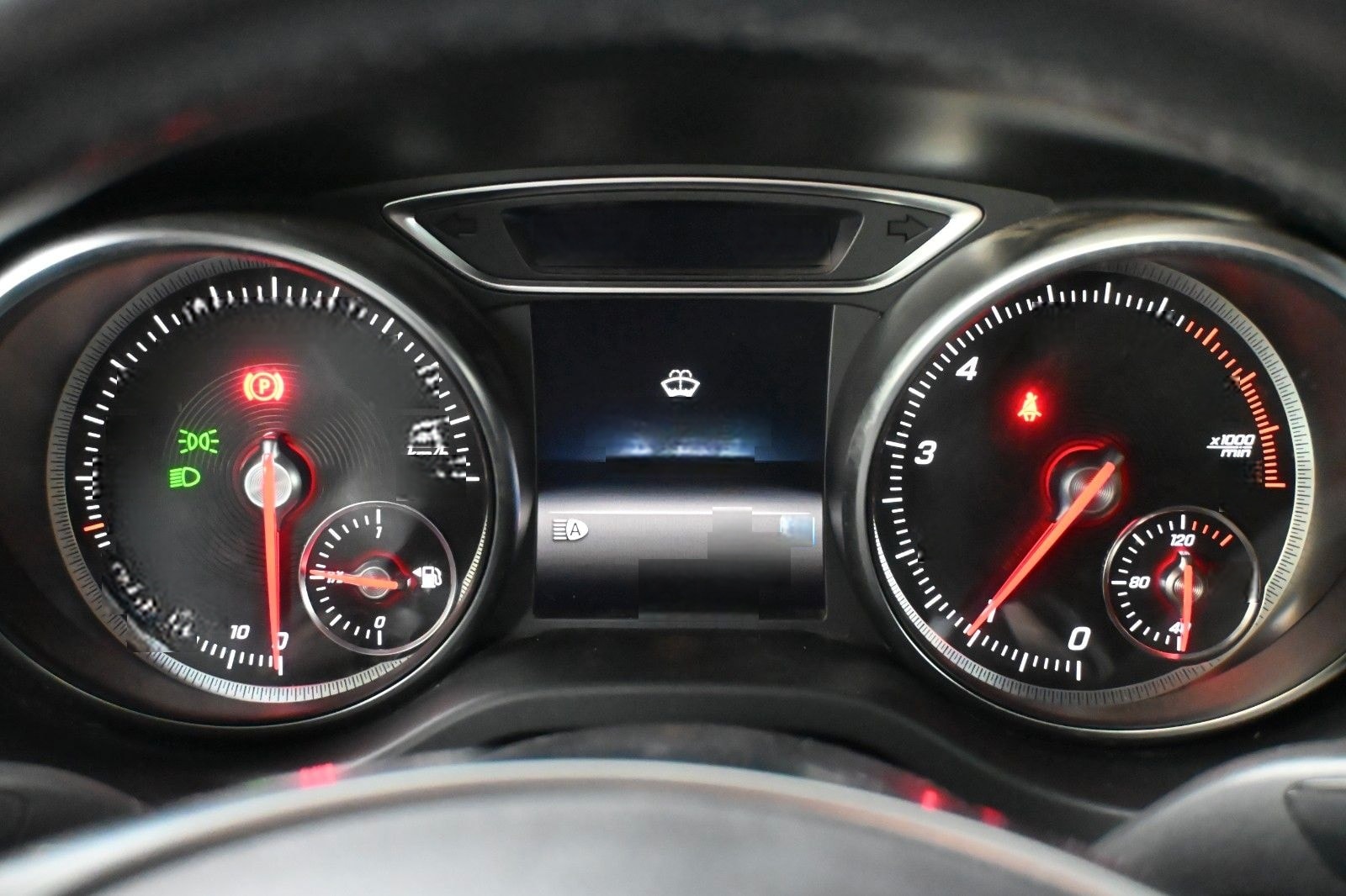 Mercedes-Benz CLA 200 Shooting Brake/NIGHT/AMG/LED/PANO foto 12