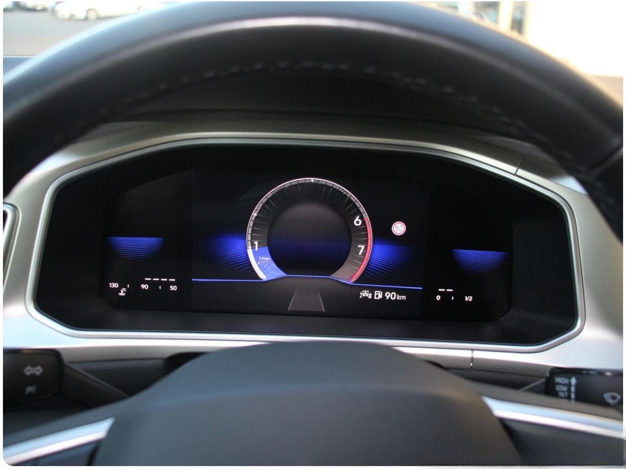 Volkswagen T-ROC 1.0 TSI MOVE Navi SHZ PDC ACC Bluetooth foto 17