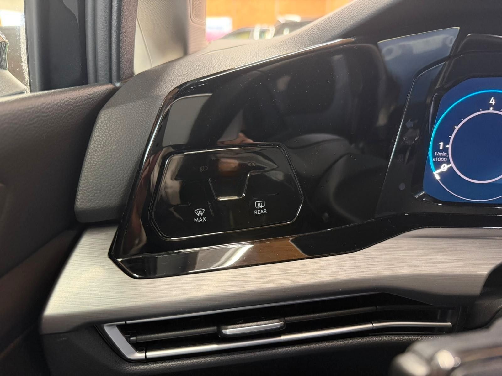 Volkswagen Golf VIII Variant*KAMERA*KEYLESS*LED*CARPLPLAY* foto 18