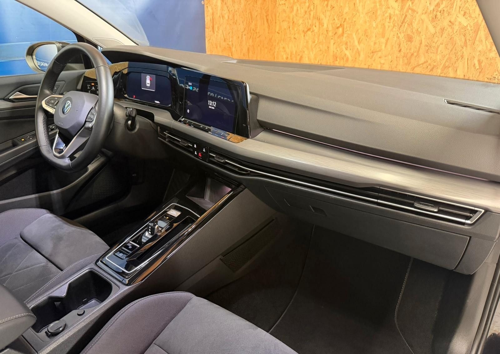 Volkswagen Golf VIII Variant*KAMERA*KEYLESS*LED*CARPLPLAY* foto 8