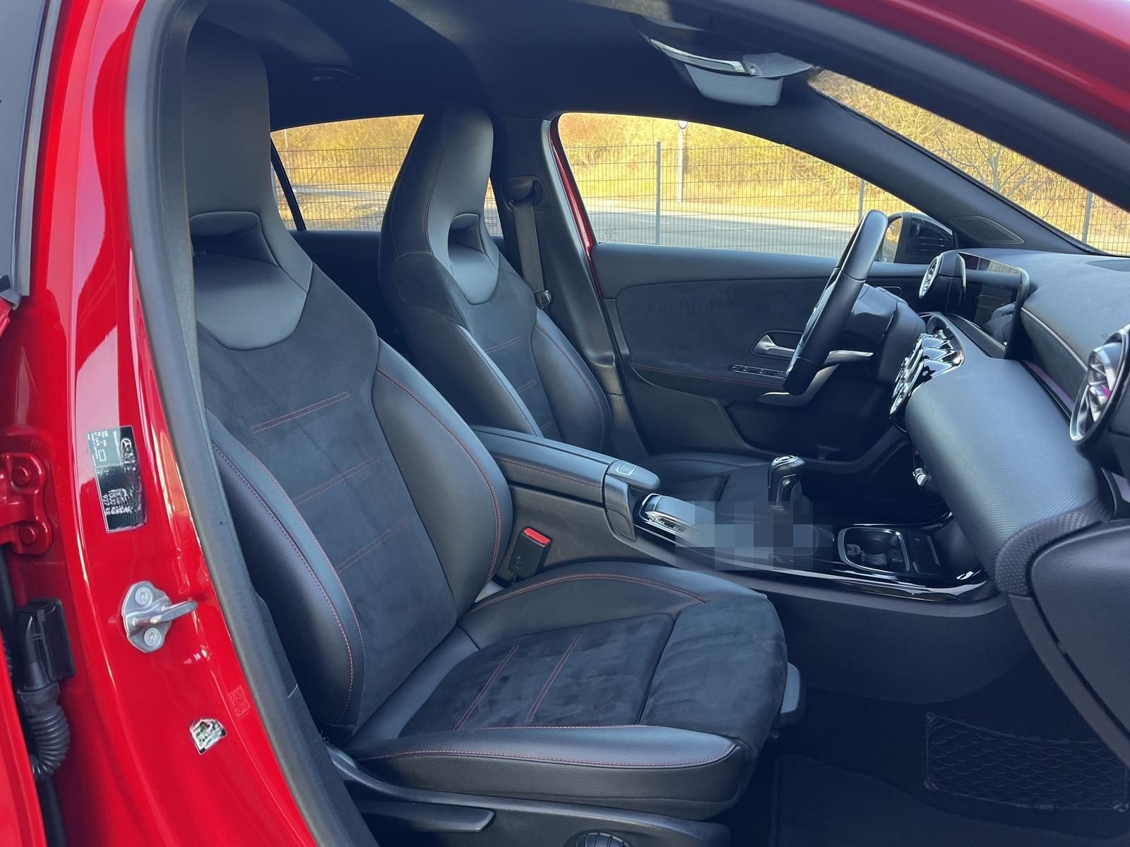 Mercedes-Benz A 200 Amg Line /Navi/LED/Alcantara foto 13