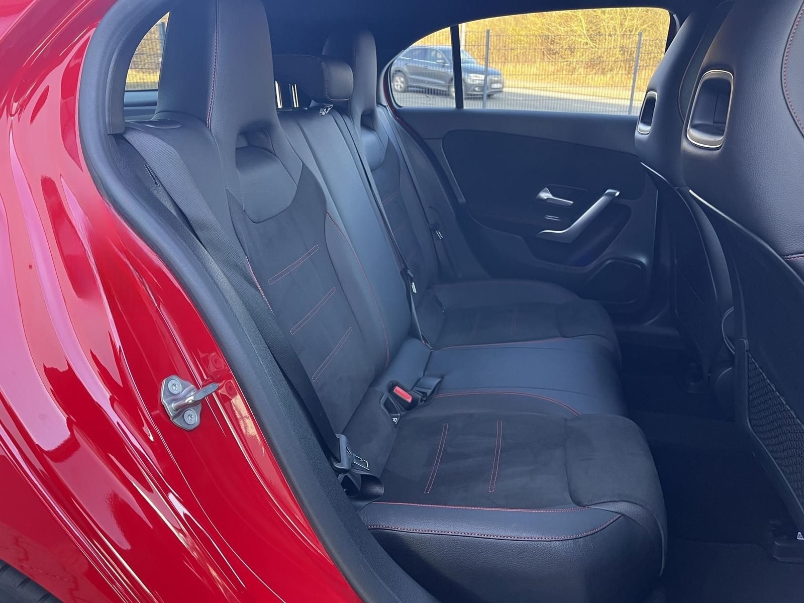 Mercedes-Benz A 200 Amg Line /Navi/LED/Alcantara foto 14