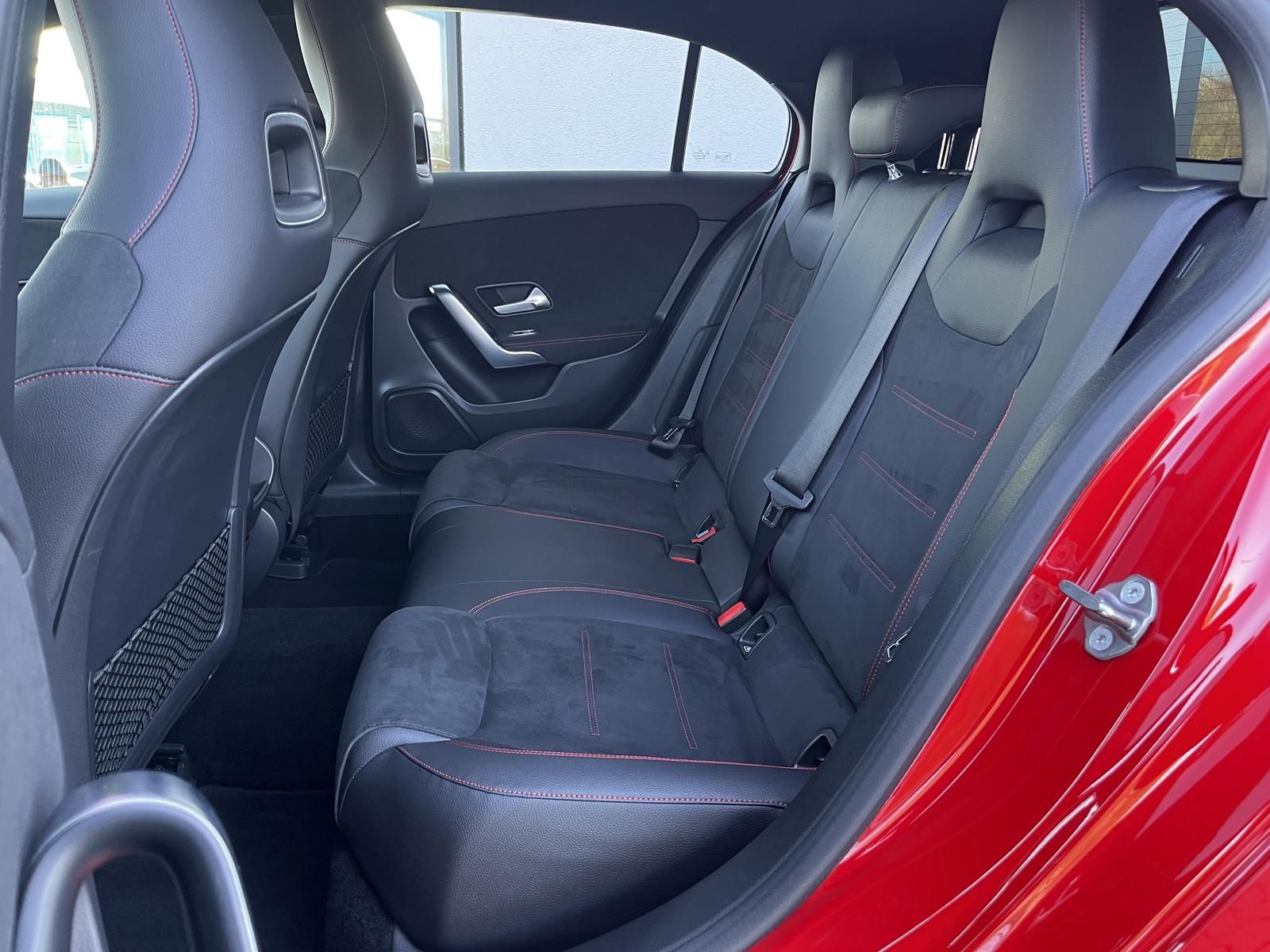 Mercedes-Benz A 200 Amg Line /Navi/LED/Alcantara foto 15