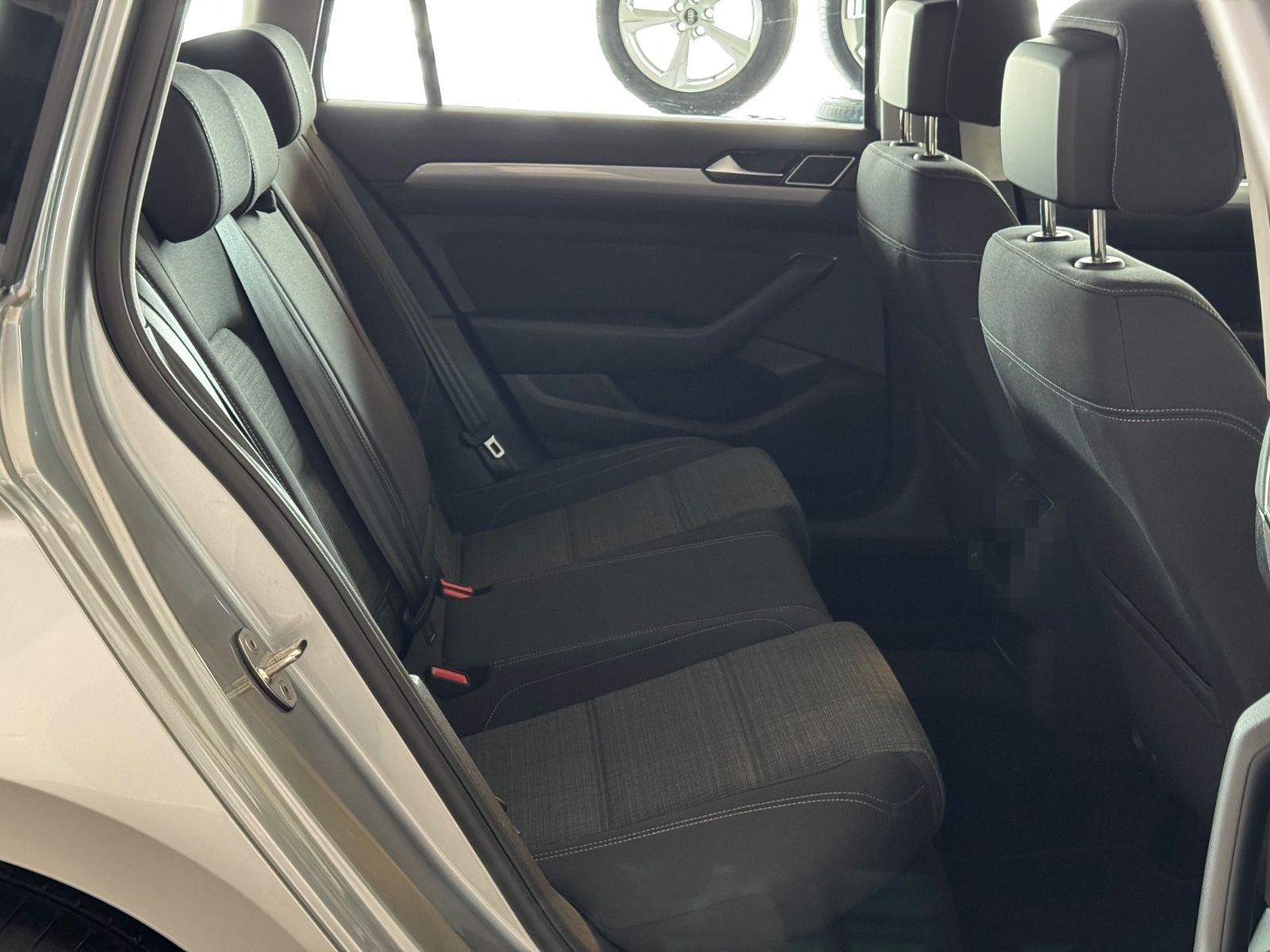 Volkswagen Passat Variant 2.0 TDI Business Matrix/AHK/Kam foto 12