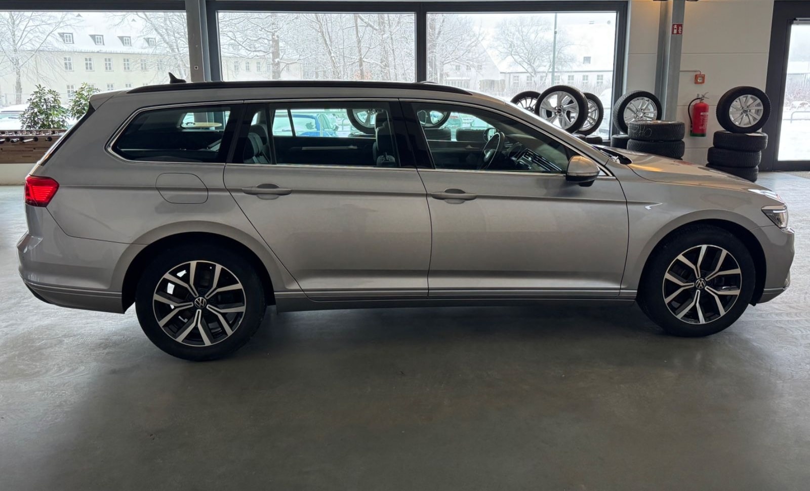 Volkswagen Passat Variant 2.0 TDI Business Matrix/AHK/Kam foto 4