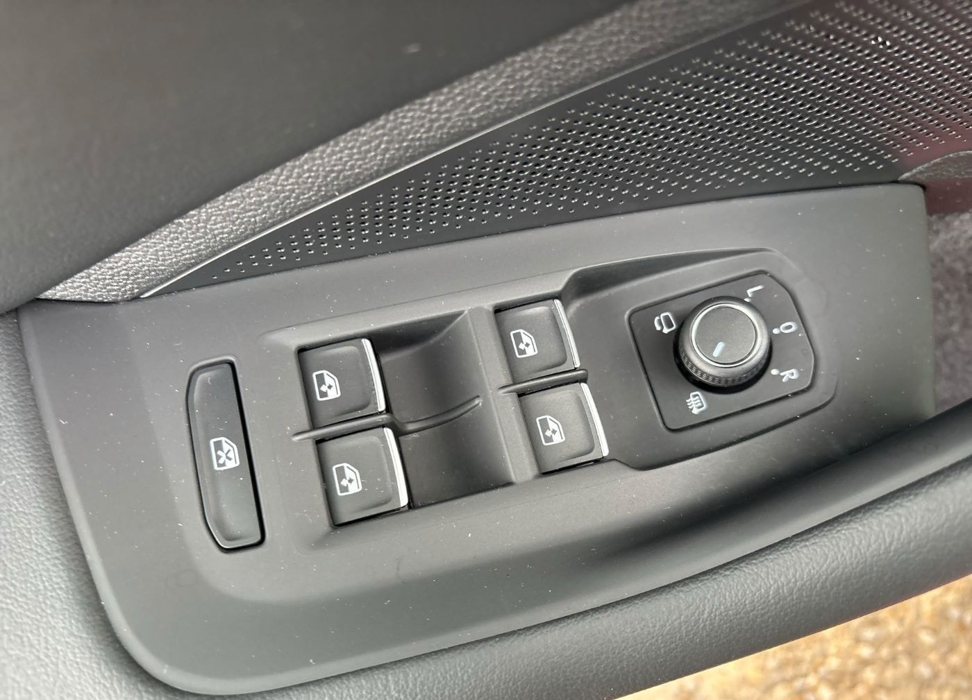 Volkswagen Passat Variant Elegance eHybrid Matrix/CCS/AHK foto 16