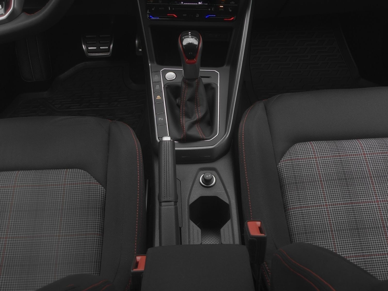 Volkswagen Polo GTI 2.0 TSI DSG *IQ.LIGHT*BEATS*ACC*17''* foto 12