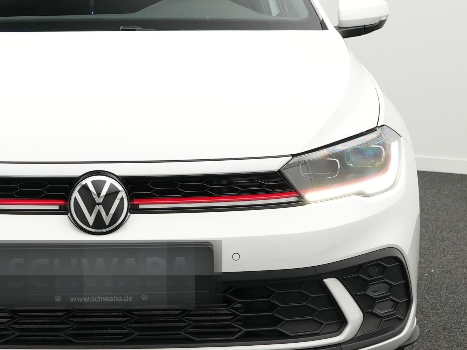 Volkswagen Polo GTI 2.0 TSI DSG *IQ.LIGHT*BEATS*ACC*17''* foto 25