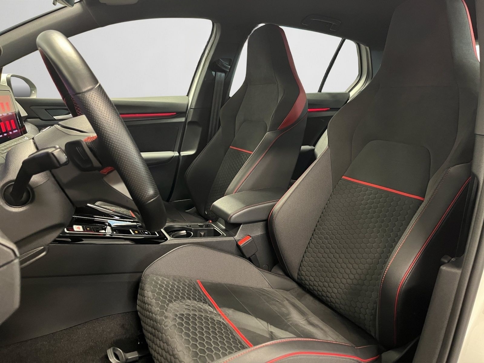 Volkswagen Golf VIII GTI Clubsport 2.0 TSI DSG, Navi, Sitzh foto 13