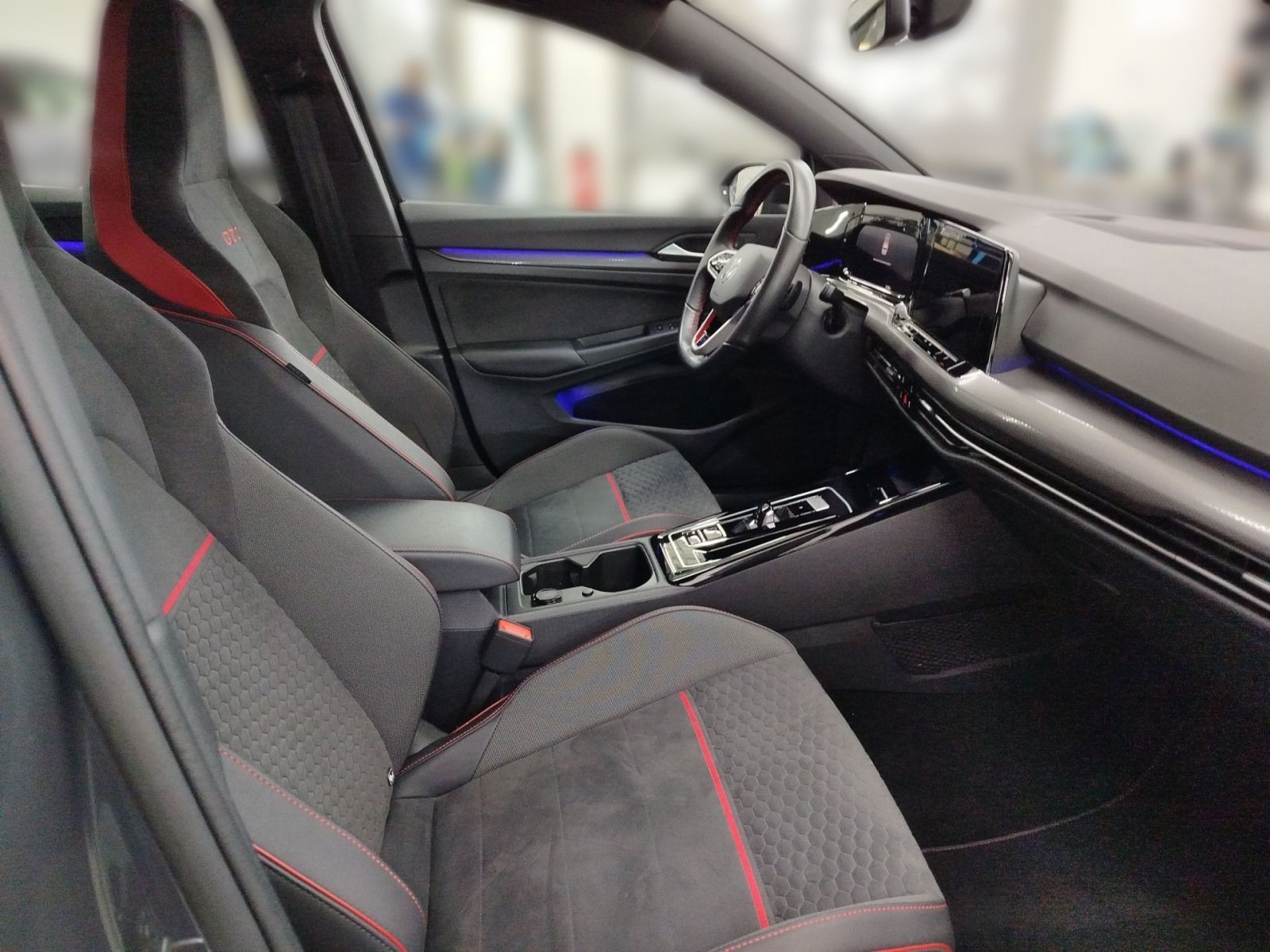 Volkswagen Golf VIII GTI CLUBSPORT 2.0 TSI BLACKSTYLE AKRA foto 13