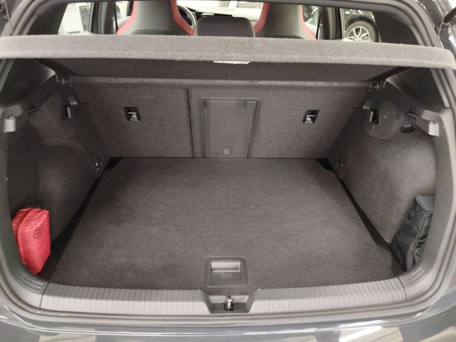 Volkswagen Golf VIII GTI CLUBSPORT 2.0 TSI BLACKSTYLE AKRA foto 7