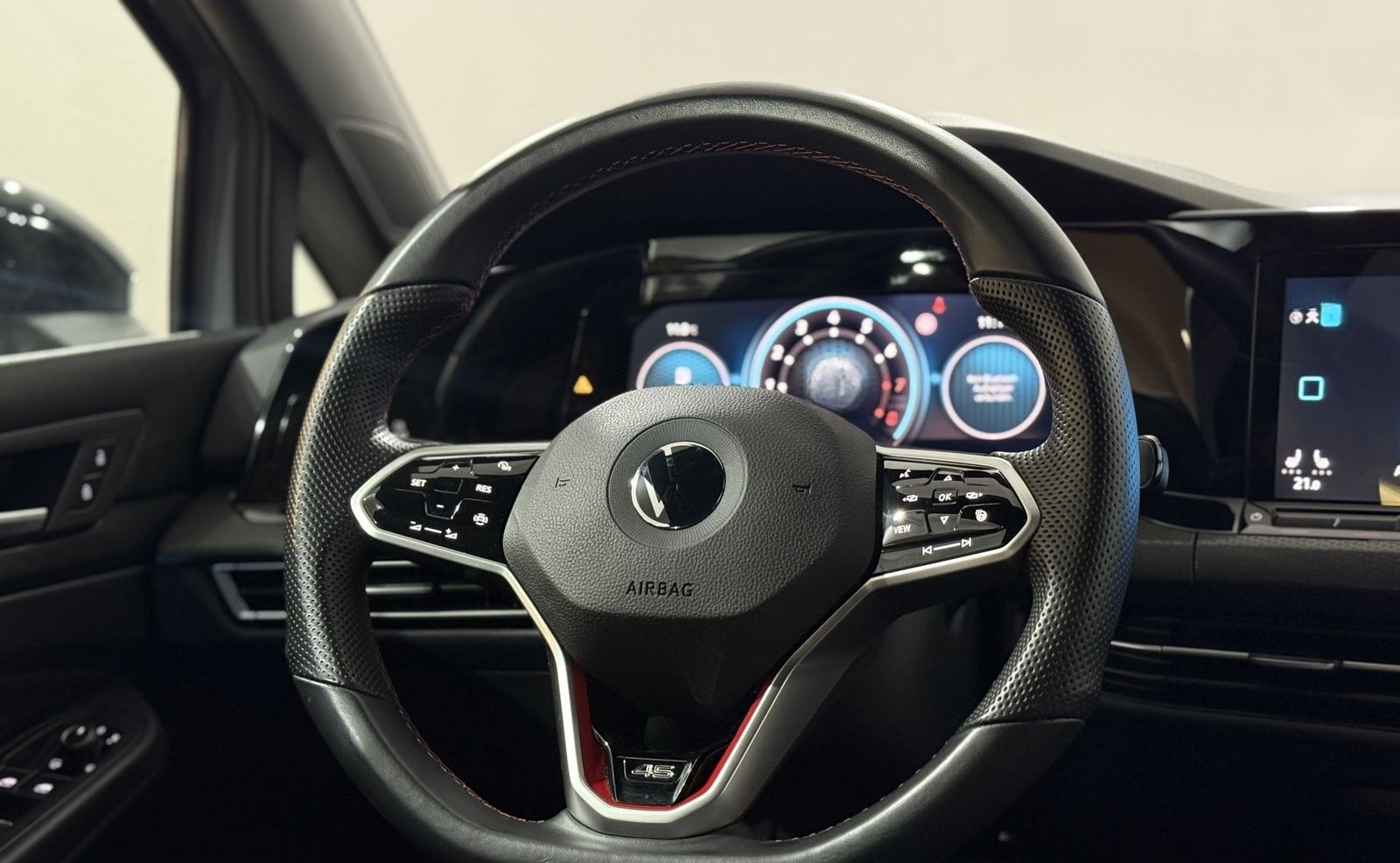 Volkswagen Golf VIII GTI Clubsport *Akrapovic*Matrix*DAB+* foto 22