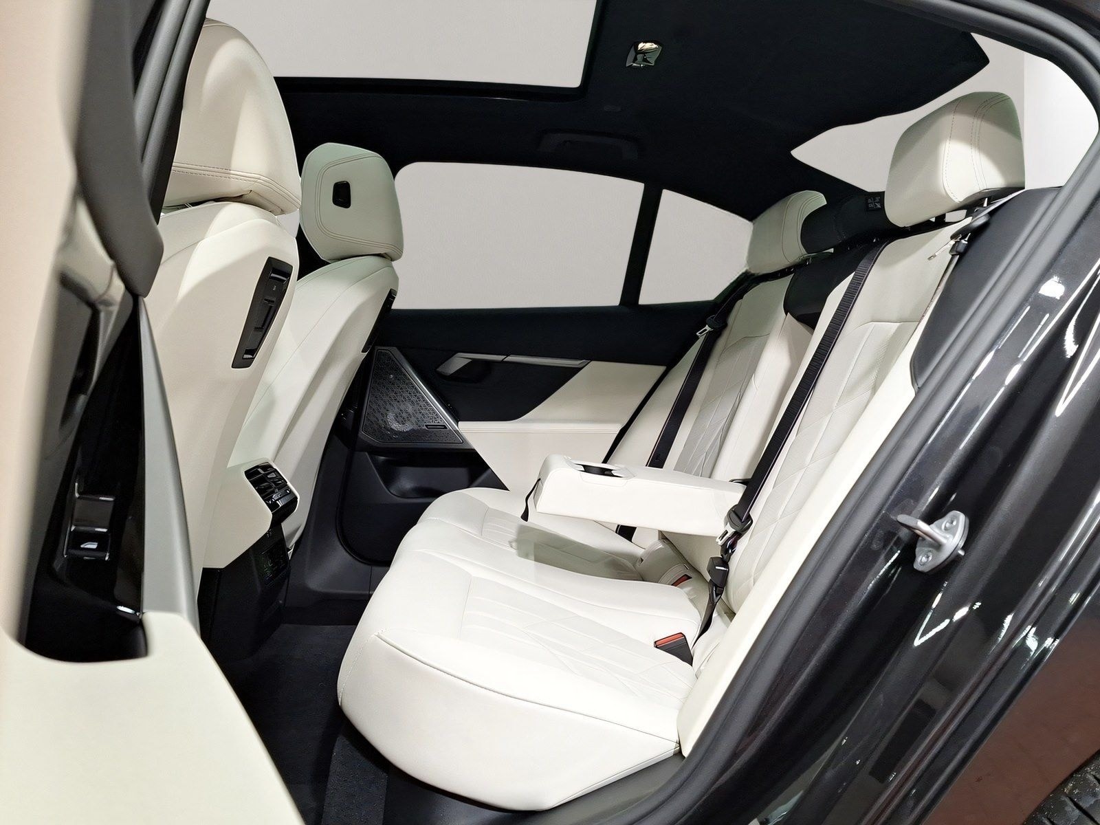 BMW 550e xDrive Limousine M Sport Driv.Assist.Prof foto 6