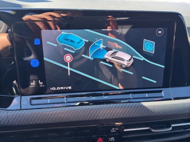 Volkswagen Golf 8 2.0 TSI DSG 4Mo R 19 MATRIX NAVI CAM foto 22