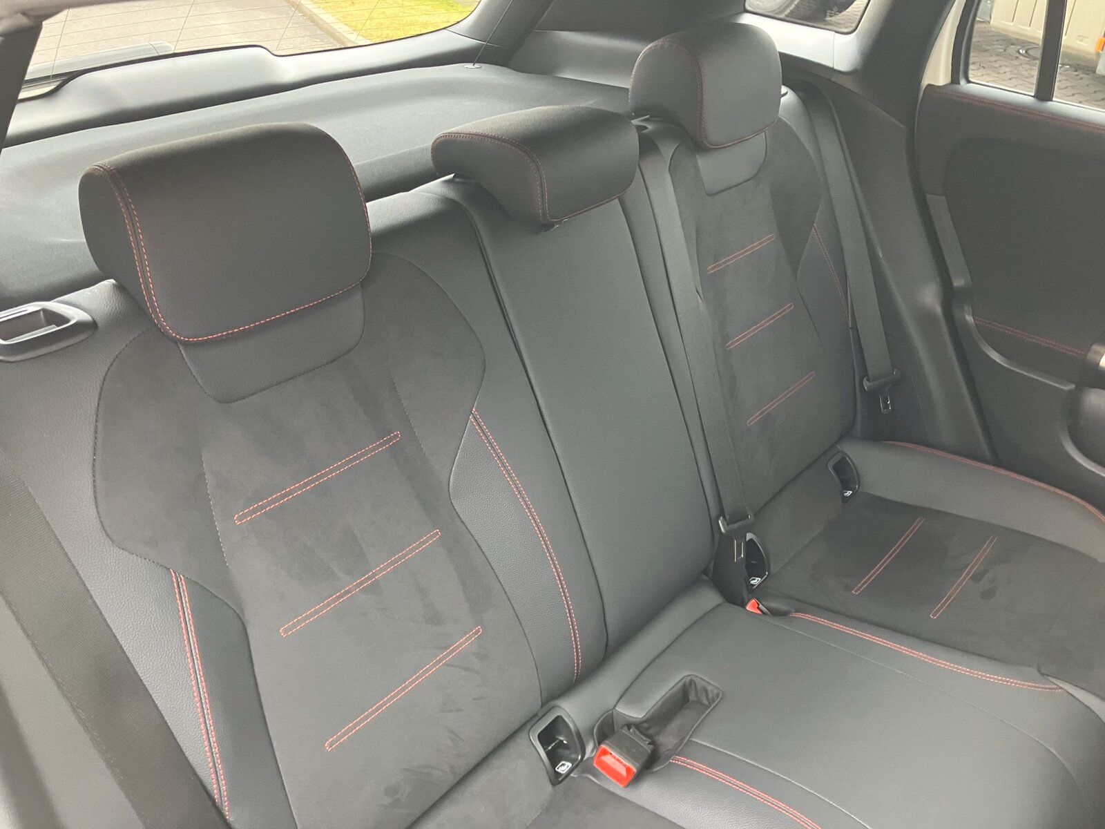 Mercedes-Benz GLA 180 AMG Line LED*Memory-P*Night*Kamera*Keyl* foto 8