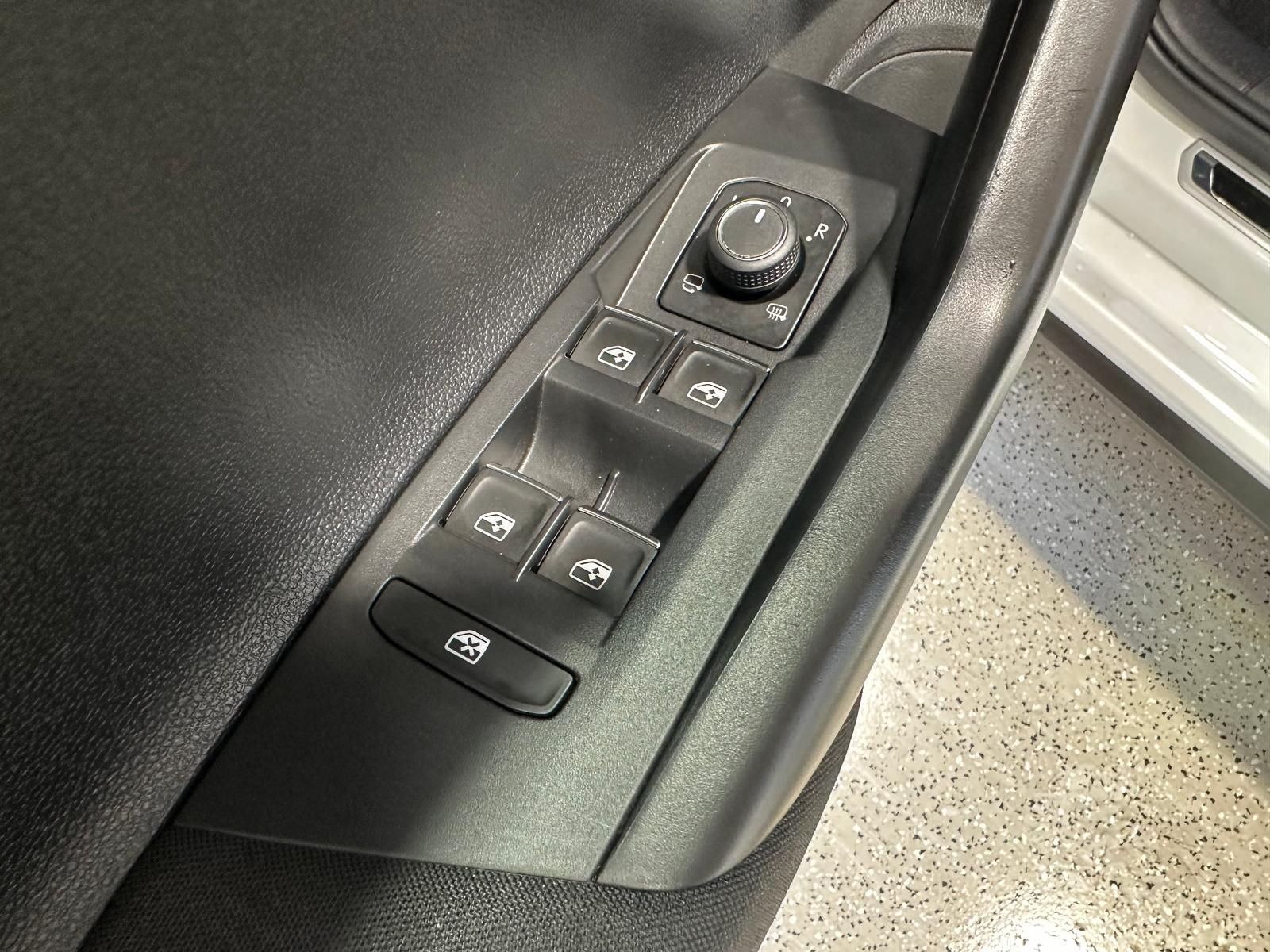 Volkswagen Polo 2.0 TSI DSG GTI Matrix|ACC|virt.Cock.|SHZ foto 11