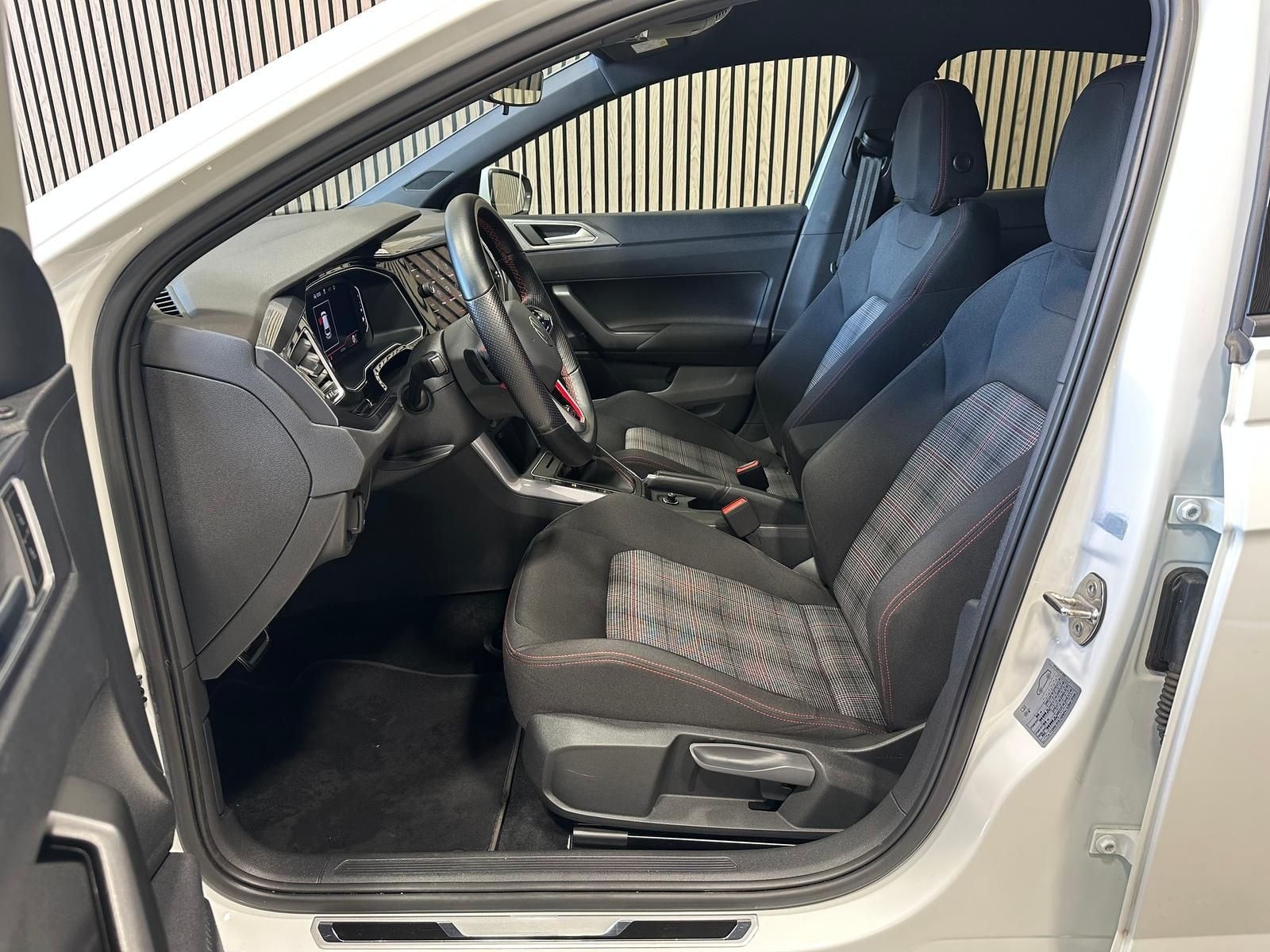 Volkswagen Polo 2.0 TSI DSG GTI Matrix|ACC|virt.Cock.|SHZ foto 5