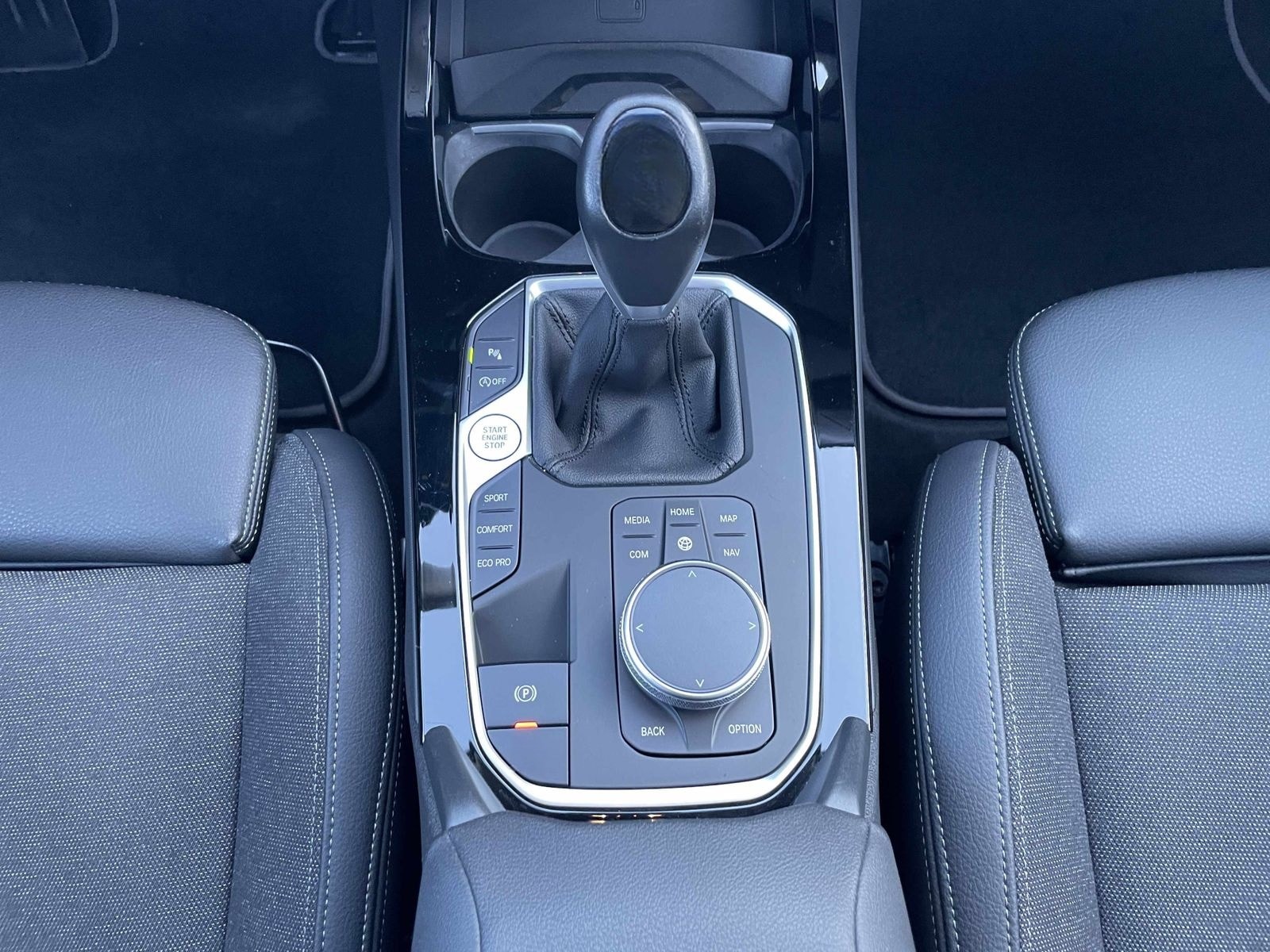 BMW 116i Sport Line/Lenkradhzg/LED/NAVI/WLAN/uvam foto 18