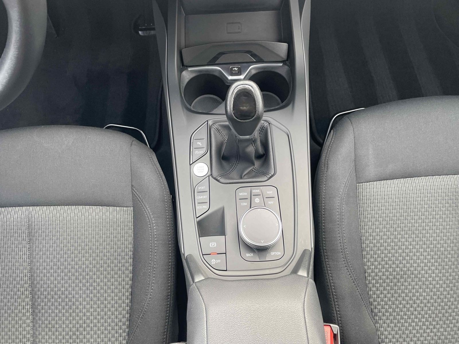 BMW 118i LED/Navi/Lenkradhzg/Garantie bis 03/2029/Sp foto 16